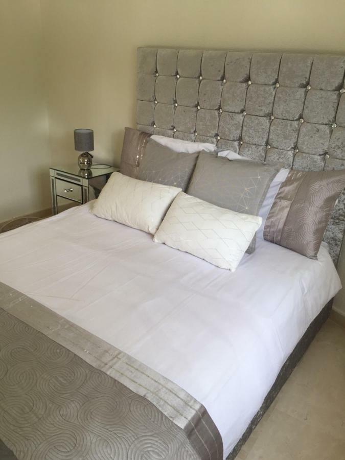 Casa de férias Fascinating & Luxurious Golf,mountain & Garden View Porto Banus *